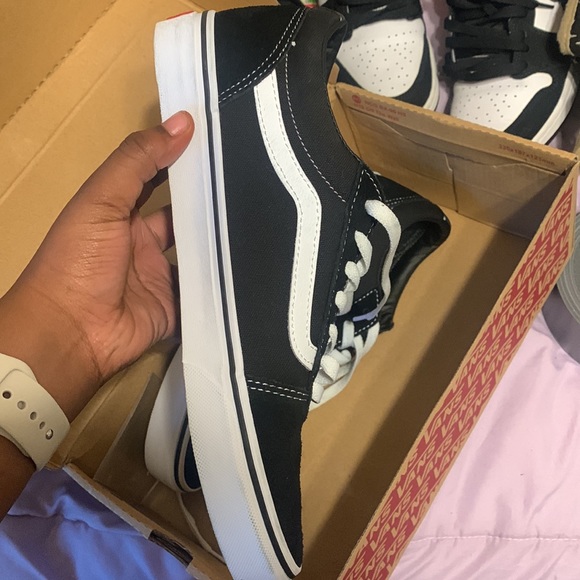 vans - (size 9) , worn only once - Picture 3 of 4